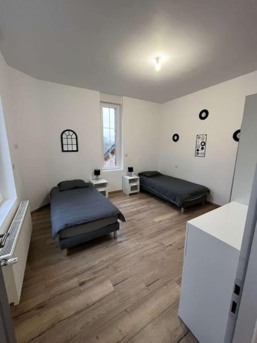 Maison Avec Cours Privative Apartment Nesle