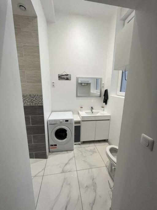 Maison Avec Cours Privative *